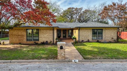 801 Hoffman Drive, Mineral Wells, TX, 76067 | Card Image