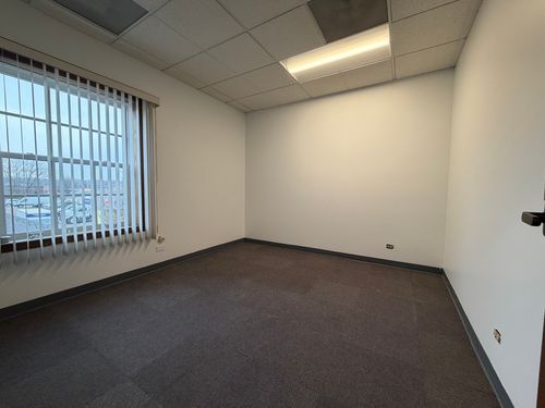 450 Higgins Rd, Elk Grove Village, IL, 60007-1406 | Card Image