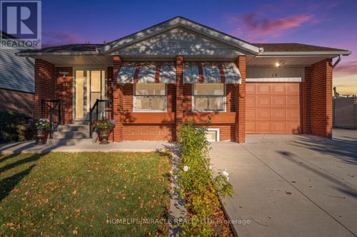 14 Tinton Cres, Etobicoke, ON, M9V2J1 | Card Image
