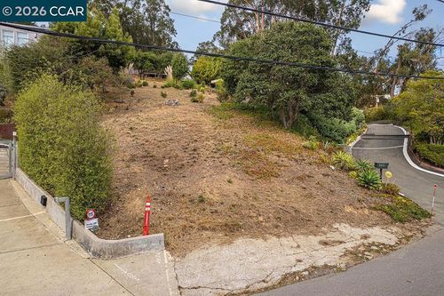 4445 Arcadia Ave, Oakland, CA, 94602-1903 | Card Image