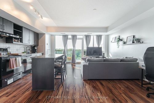 820-35 Brian Peck Cres, East York, ON, M4G0A5 | Card Image