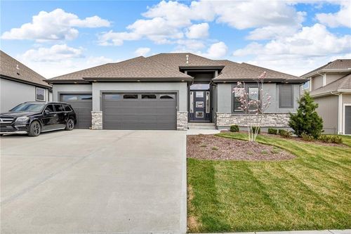 17701 Crystal St, Overland Park, KS, 66013-4534 | Card Image