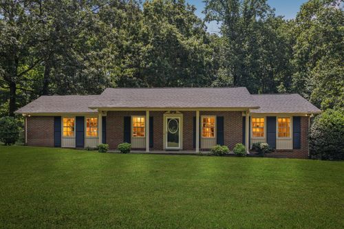 106 Dogwood Cir, Waverly, TN, 37185-1004 | Card Image