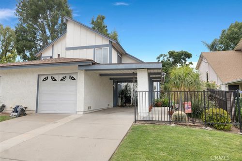 2018 Covington Ave, Simi Valley, CA, 93065-5605 | Card Image