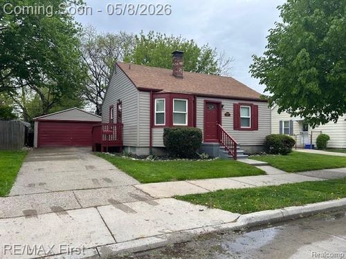 22334 Maxine St, Saint Clair Shores, MI, 48080-2423 | Card Image