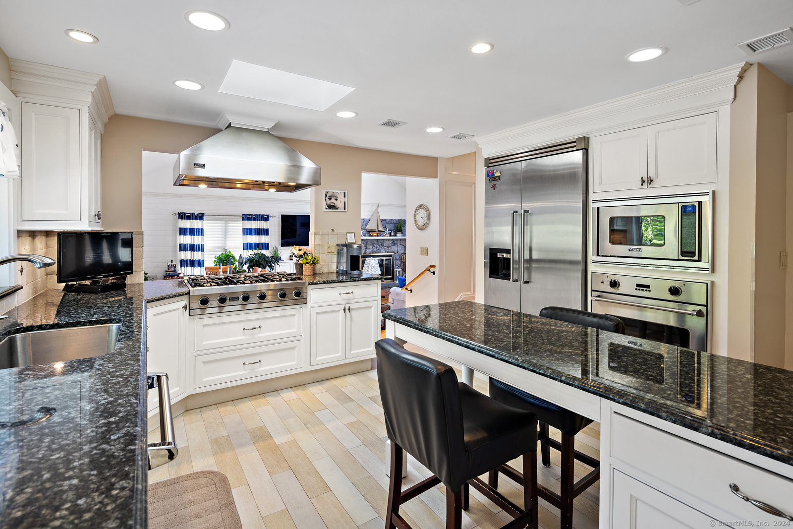 Grey Rock Dr, Greenwich, CT 06831