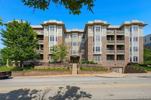 204-540 N And South Rd, University City, MO, 63130-3921 | Card Image