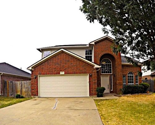 4426 Harpers Ferry Dr, Grand Prairie, TX, 75052-1626 | Card Image