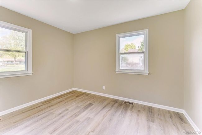 2365 Middlebelt Rd, House other with 4 bedrooms, 2 bathrooms and null parking in West Bloomfield MI | Image 32