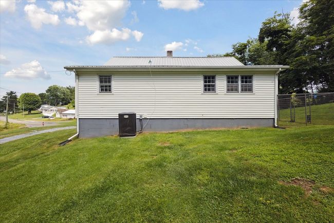 26417 Old Saltworks Rd, House other with 4 bedrooms, 2 bathrooms and 2 parking in Abingdon VA | Image 34