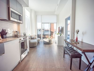 212 - 270 Dufferin St, Condo with 2 bedrooms, 1 bathrooms and null parking in Toronto ON | Image 2