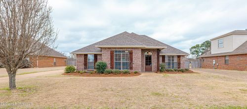 107 Memory Ln, Madison, MS, 39110-6866 | Card Image