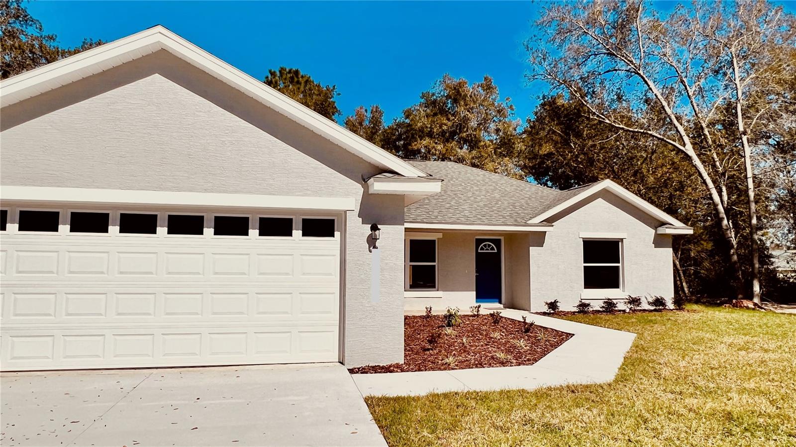 Bay Dr, Ocklawaha, FL 32179