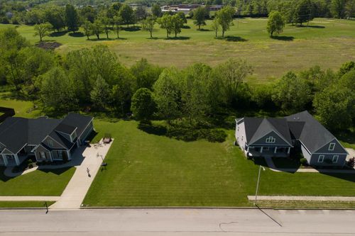435 Fairholme Way, Winchester, KY, 40391-8364 | Card Image