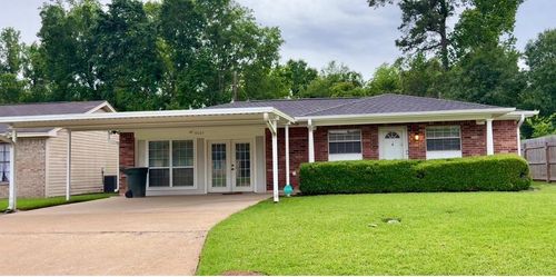 4665 Glen Oaks Cir, Beaumont, TX, 77708-4016 | Card Image