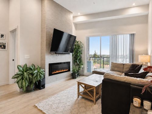 605-958 Pharoah Mews, Victoria, BC, V9B7A1 | Card Image