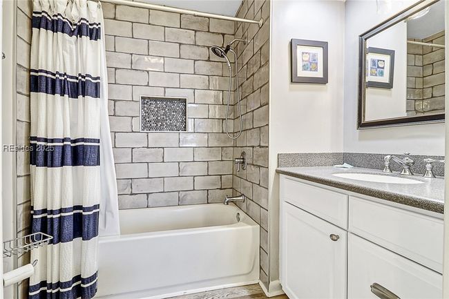 APT-54 - 26 S Forest Beach Dr, Condo with 2 bedrooms, 3 bathrooms and null parking in Hilton Head Island SC | Image 26