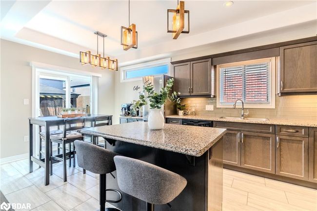 7787 Hanniwell St, House other with 3 bedrooms, 3 bathrooms and 8 parking in Niagara Falls ON | Image 19