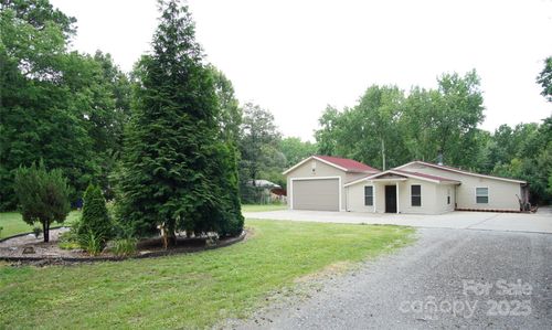 3974 Pleasant Plains Rd, Matthews, NC, 28104-5956 | Card Image