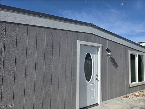 b-1611 E Gamebird Rd, Pahrump, NV, 89048-3010 | Card Image