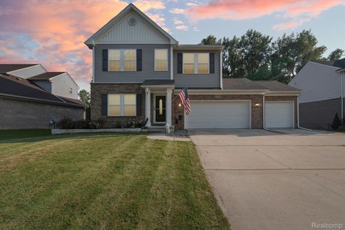 42811 Colonial Rd, Van Buren Twp, MI, 48111-3317 | Card Image