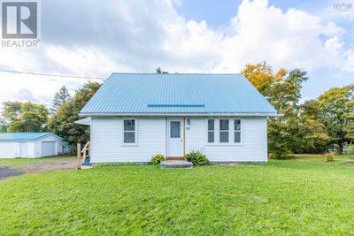 81 Church St, House other with 4 bedrooms, 2 bathrooms and null parking in Springhill NS | Image 1