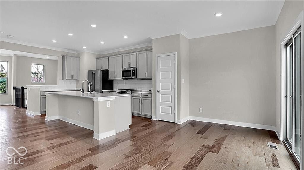 Residential Lease in Carmel 5