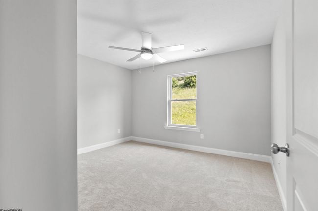 272 Red Oak Ln, Townhouse with 3 bedrooms, 3 bathrooms and 2 parking in Morgantown WV | Image 35