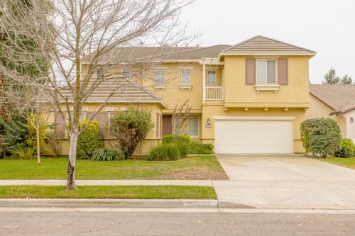 2563 Riviera Ct, Tulare, CA, 93274-3262 | Card Image