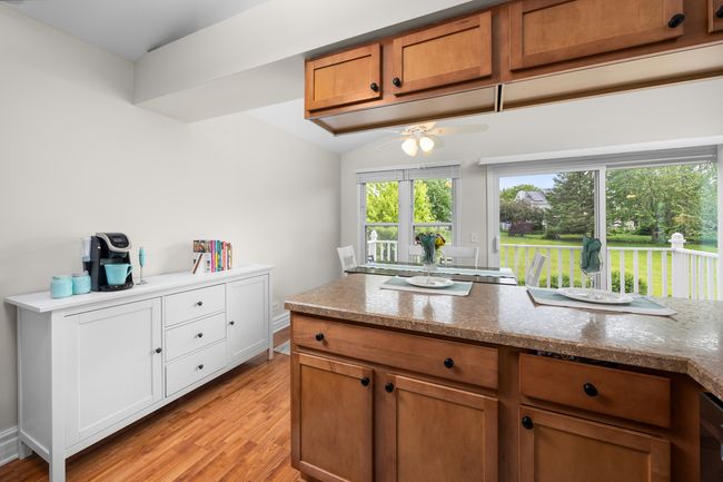 A - 1795 Vermont Dr, Condo with 2 bedrooms, 1 bathrooms and 3 parking in Elk Grove Village IL | Image 12