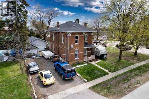 4 Clyde Street, Norwich (Norwich Town), ON, N0J1P0 | Card Image