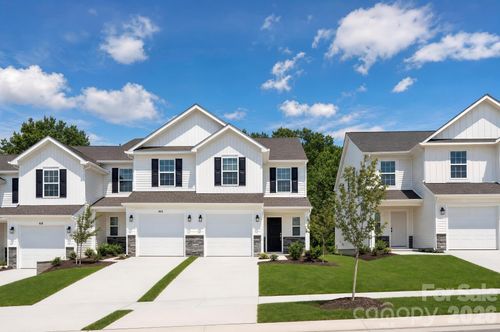93-404 Sand Dunes Dr, Kannapolis, NC, 28081-0093 | Card Image