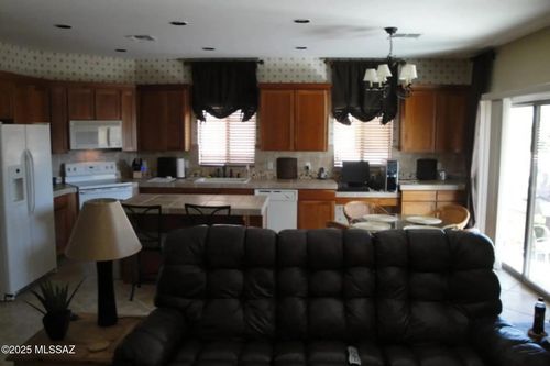 17621 S Bronze Mountain Pass, Vail, AZ, 85641-2741 | Card Image