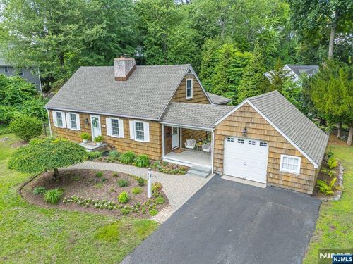 209 N Spruce St, Ramsey, NJ, 07446-1550 | Card Image