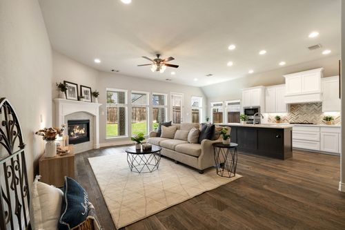 827 Esk Ave, Celina, TX, 75009-6316 | Card Image