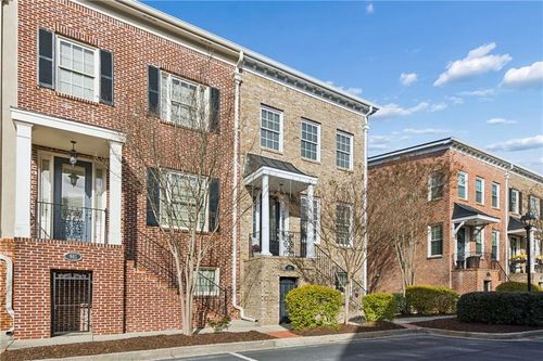 941 Persimmon Pt, Sandy Springs, GA, 30328-4500 | Card Image