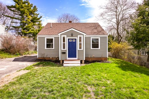 32 Longfellow Drive, Cape Elizabeth, ME, 04107 | Card Image