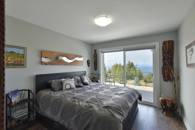 375 Vernon Place, House other with 5 bedrooms, 4 bathrooms and 5 parking in Gibsons BC | Image 28