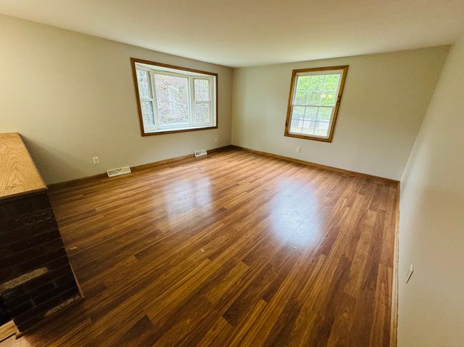29 Ralph St, House other with 5 bedrooms, 2 bathrooms and null parking in Moosup CT | Image 14