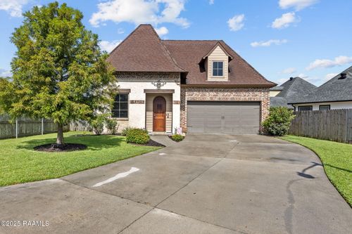 103 Majestic Oaks Dr, Broussard, LA, 70518-7757 | Card Image