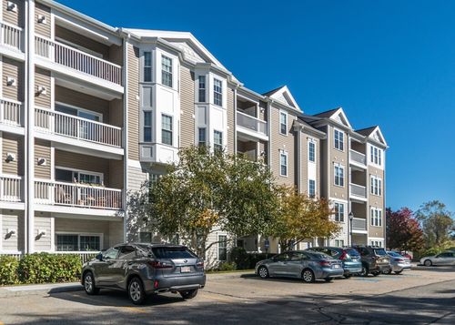 4209-132 Clocktower Dr, Waltham, MA, 02452 | Card Image