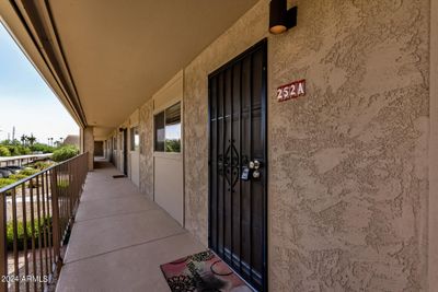 252A - 7430 E Chaparral Road, Condo with 2 bedrooms, 2 bathrooms and null parking in Scottsdale AZ | Image 1