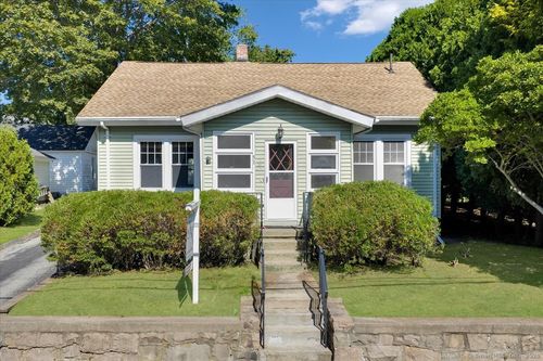51 Thames St, New London, CT, 06320-4509 | Card Image