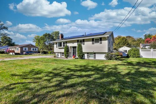 3 Richmond St, Nashua, NH, 03063-3639 | Card Image