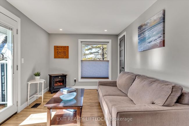 64 Front St E, House other with 4 bedrooms, 3 bathrooms and 10 parking in Bobcaygeon ON | Image 37
