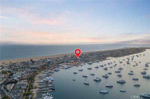 806 W Balboa Blvd, Newport Beach, CA, 92661-1108 | Card Image