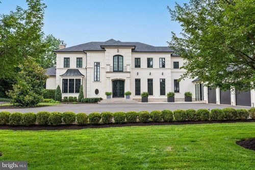 8913 Holly Leaf Ln, BETHESDA, MD, 20817-2654 | Card Image