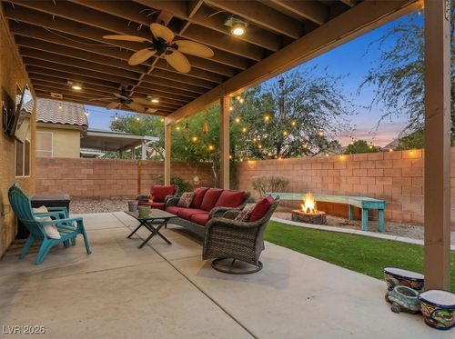 72 Dark Creek Ave, Las Vegas, NV, 89183-5643 | Card Image