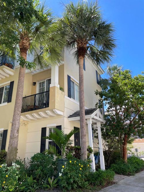 552 Nw 39th Circle N, Boca Raton, FL, 33431 | Card Image