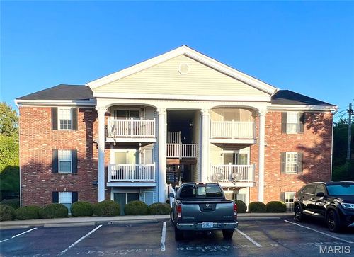 h-1960 Marine Terrace Dr, Saint Louis, MO, 63146-2590 | Card Image